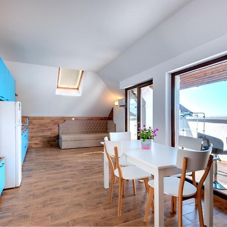 Panorama Blue Family Hotel And Free Parking 네세부르 외부 사진